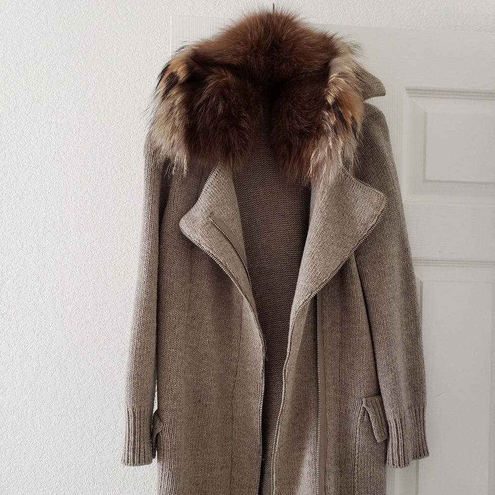 Genuine fox fur trimmed knit cardigan